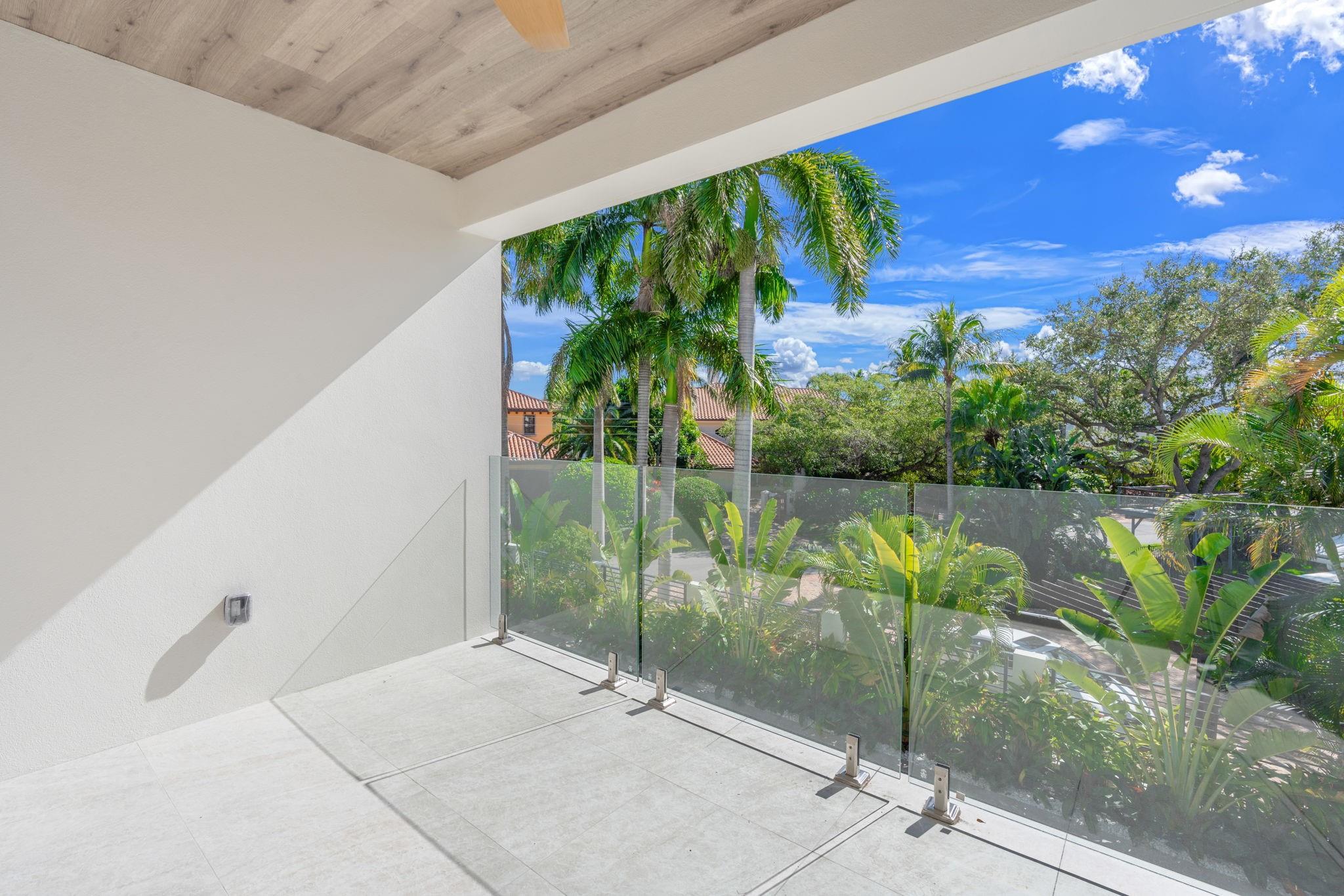 2035 Intracoastal Drive, Fort Lauderdale, FL 33305