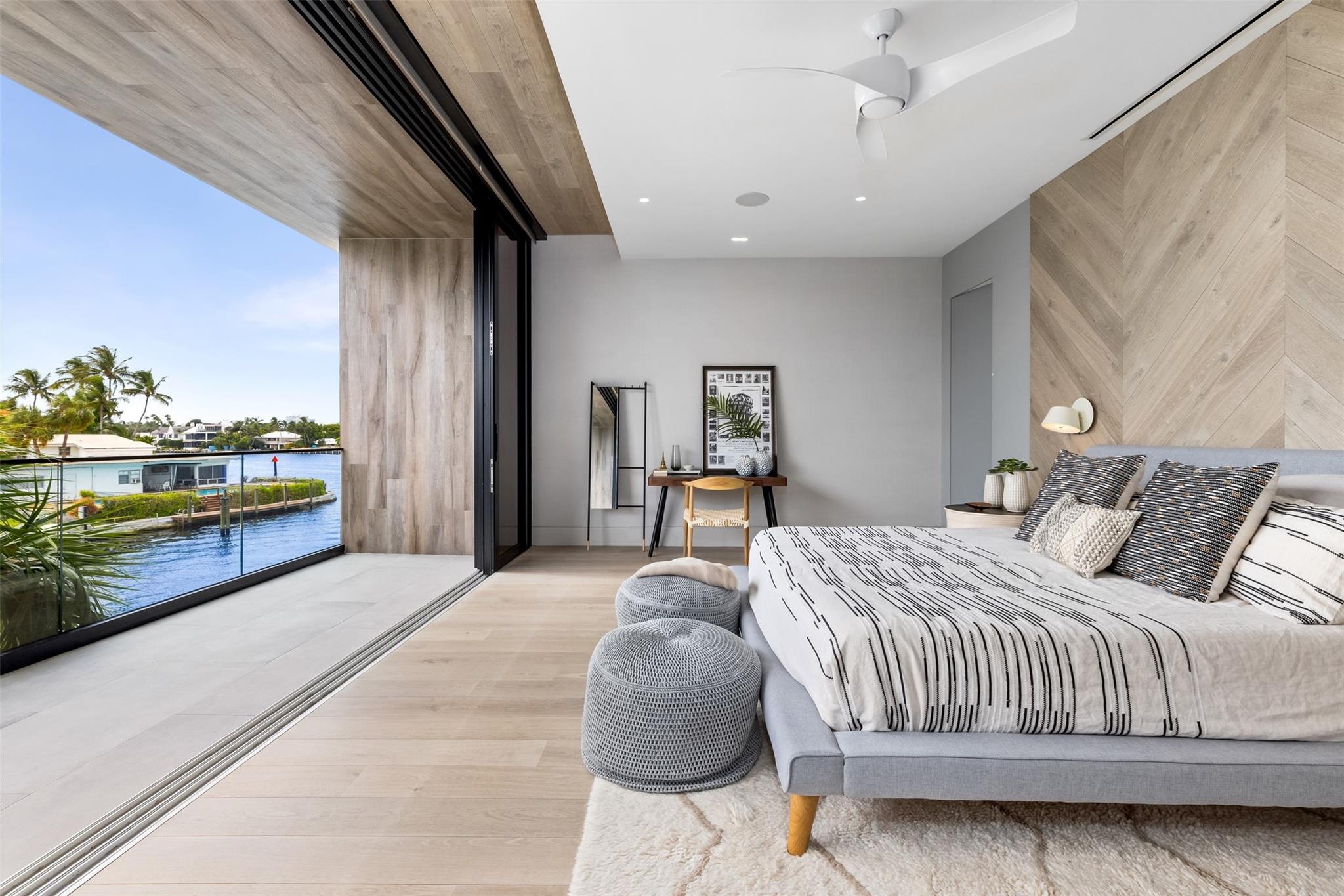 516 Mola Avenue, Fort Lauderdale, FL 33301