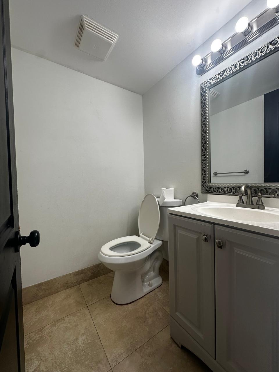 8801 W Sample Road 4, Coral Springs, FL 33065