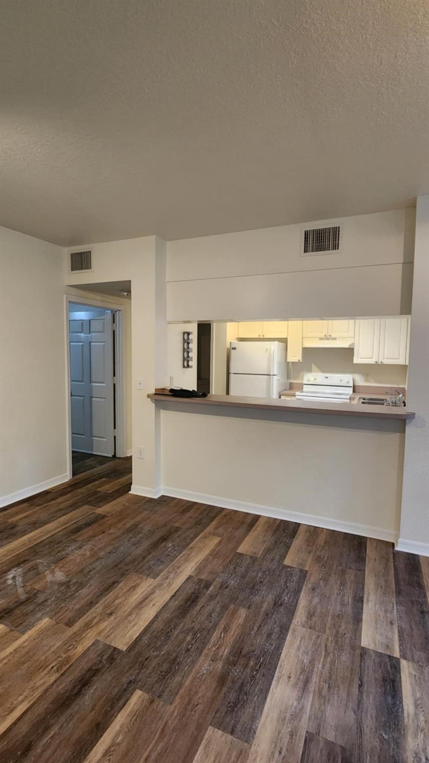 6884 W Sample Road 6884, Coral Springs, FL 33067