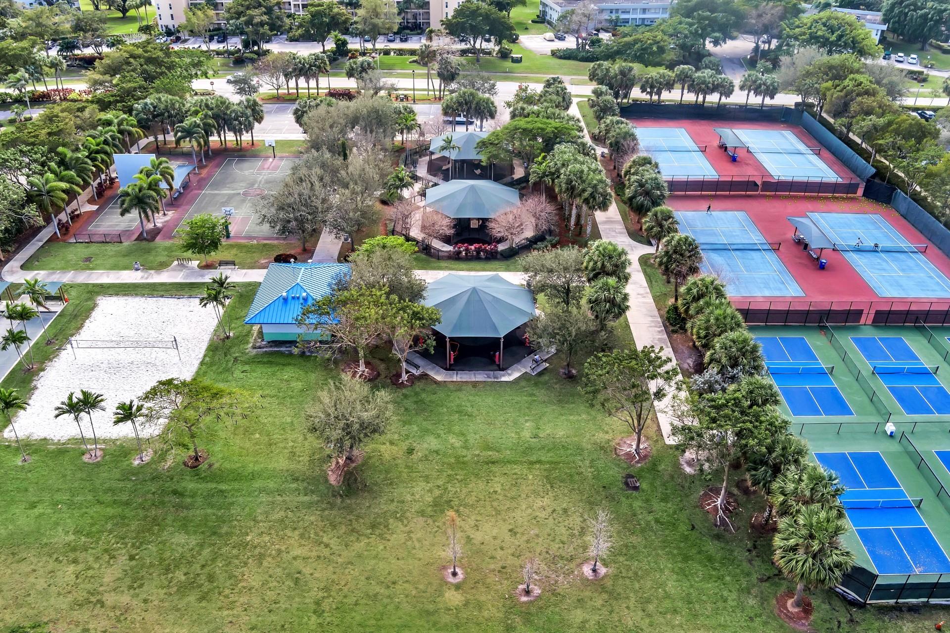 Photo for 3100 N Palm Aire Drive, 803, Pompano Beach, FL 33069 - Listing #FX-10522657 Tennis and pickleball courts at George Brummer Park