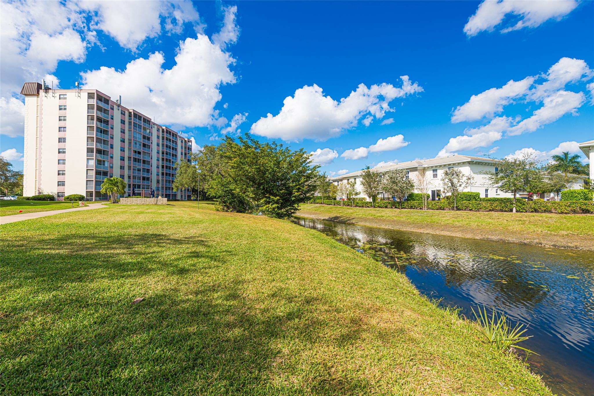 3575 Broken Woods Drive 303, Coral Springs, FL 33065