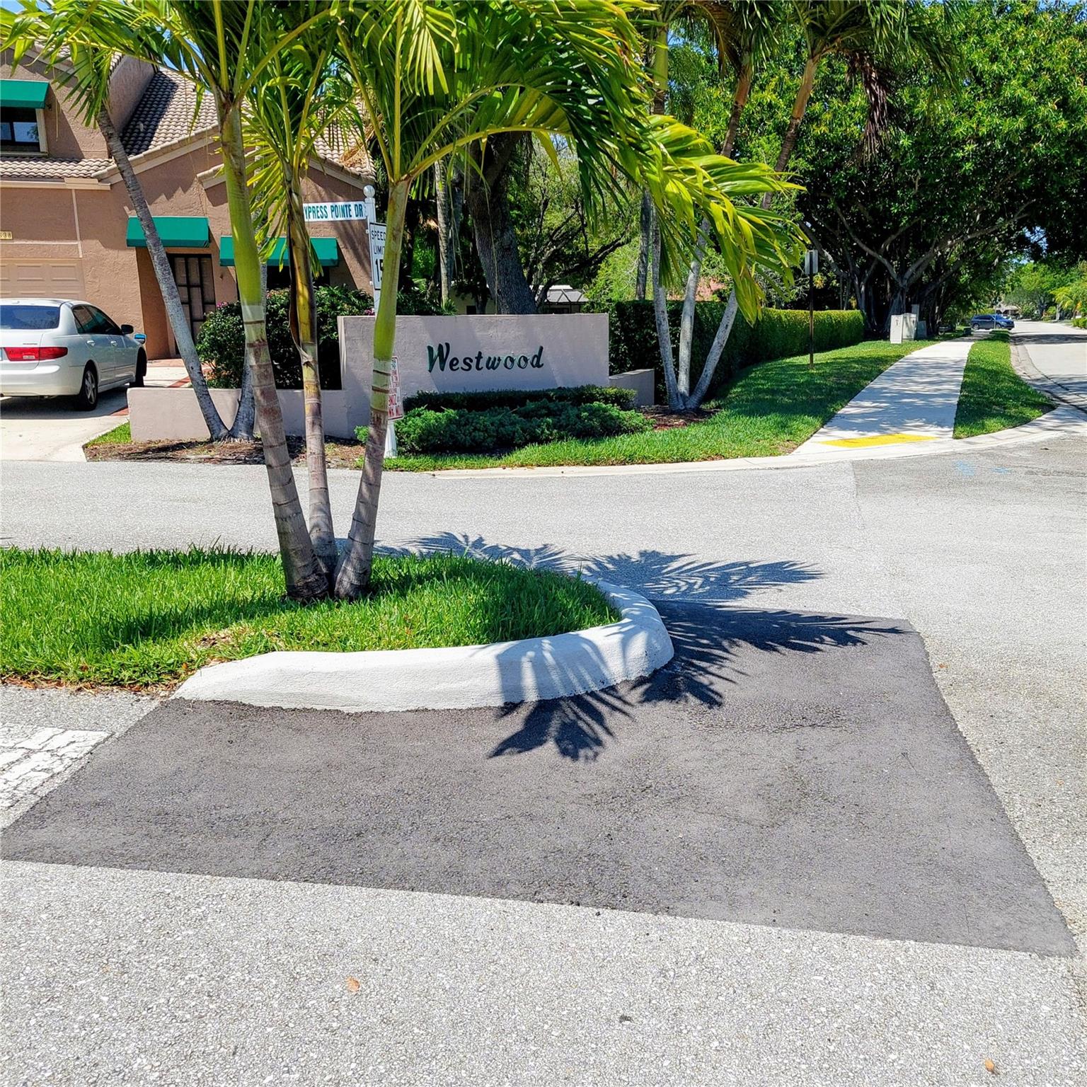 1668 Cypress Pointe Drive 1668, Coral Springs, FL 33071