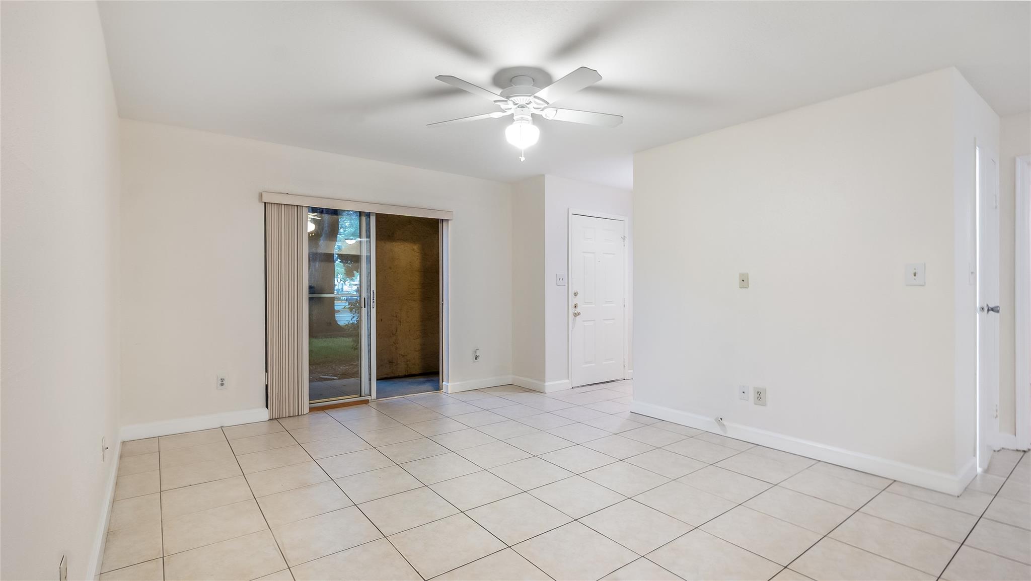 875 Riverside Drive 717, Coral Springs, FL 33071