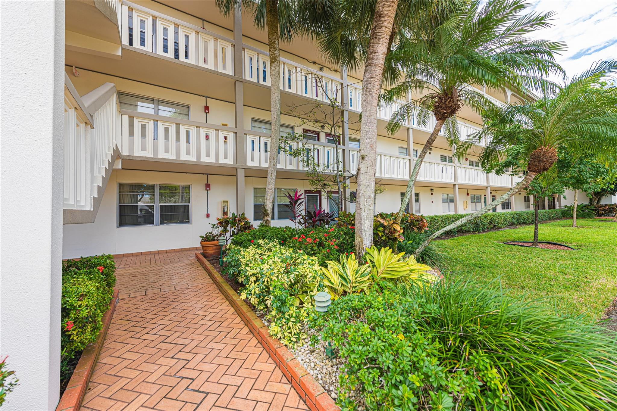 Photo for 3405 Bimini Lane, D1, Coconut Creek, FL 33066 - listing #FX-10535758 3405 Bimini Lane, D1, Coconut Creek, FL 33066