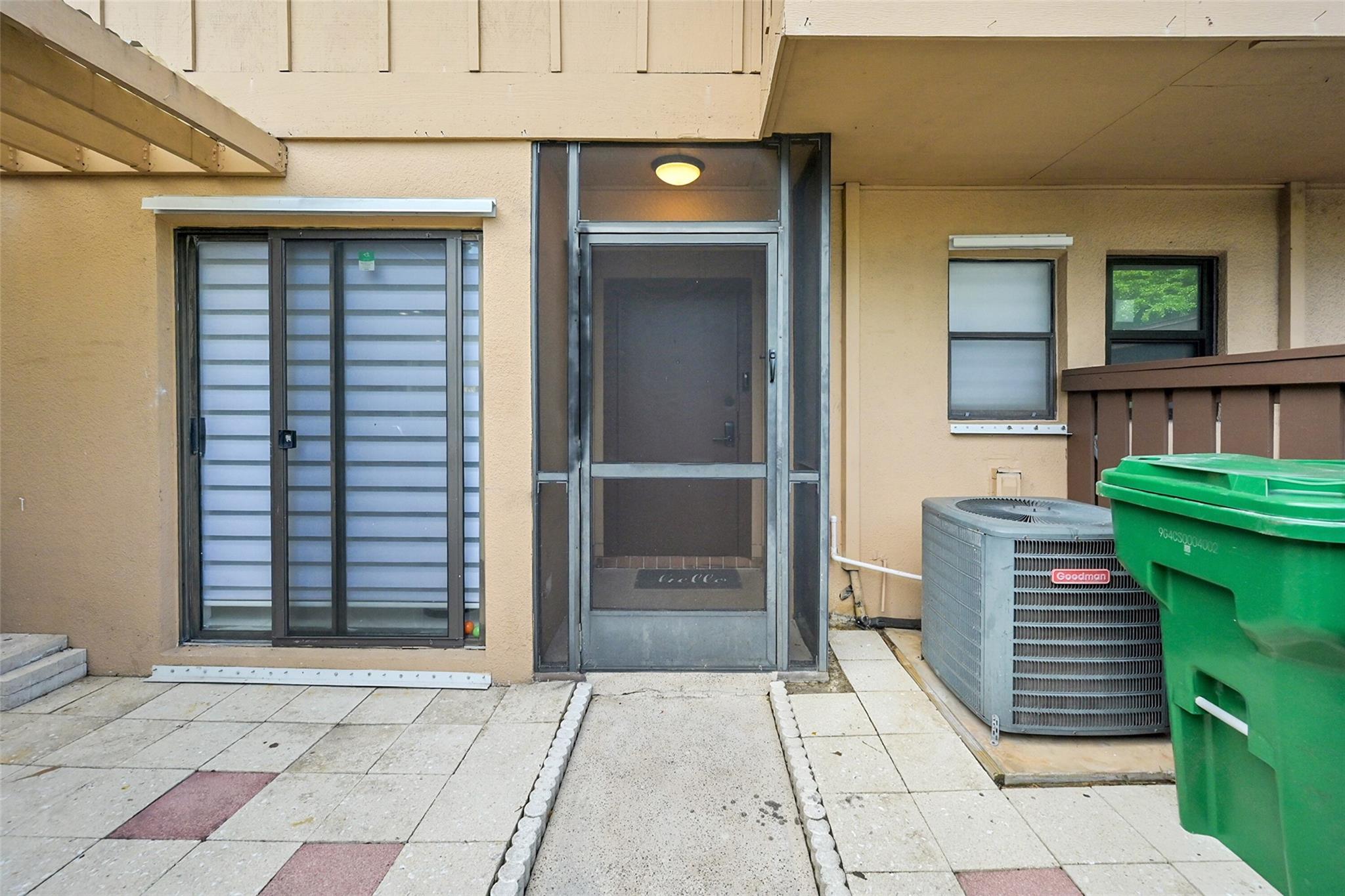 9962 Royal Palm Boulevard 9962, Coral Springs, FL 33065