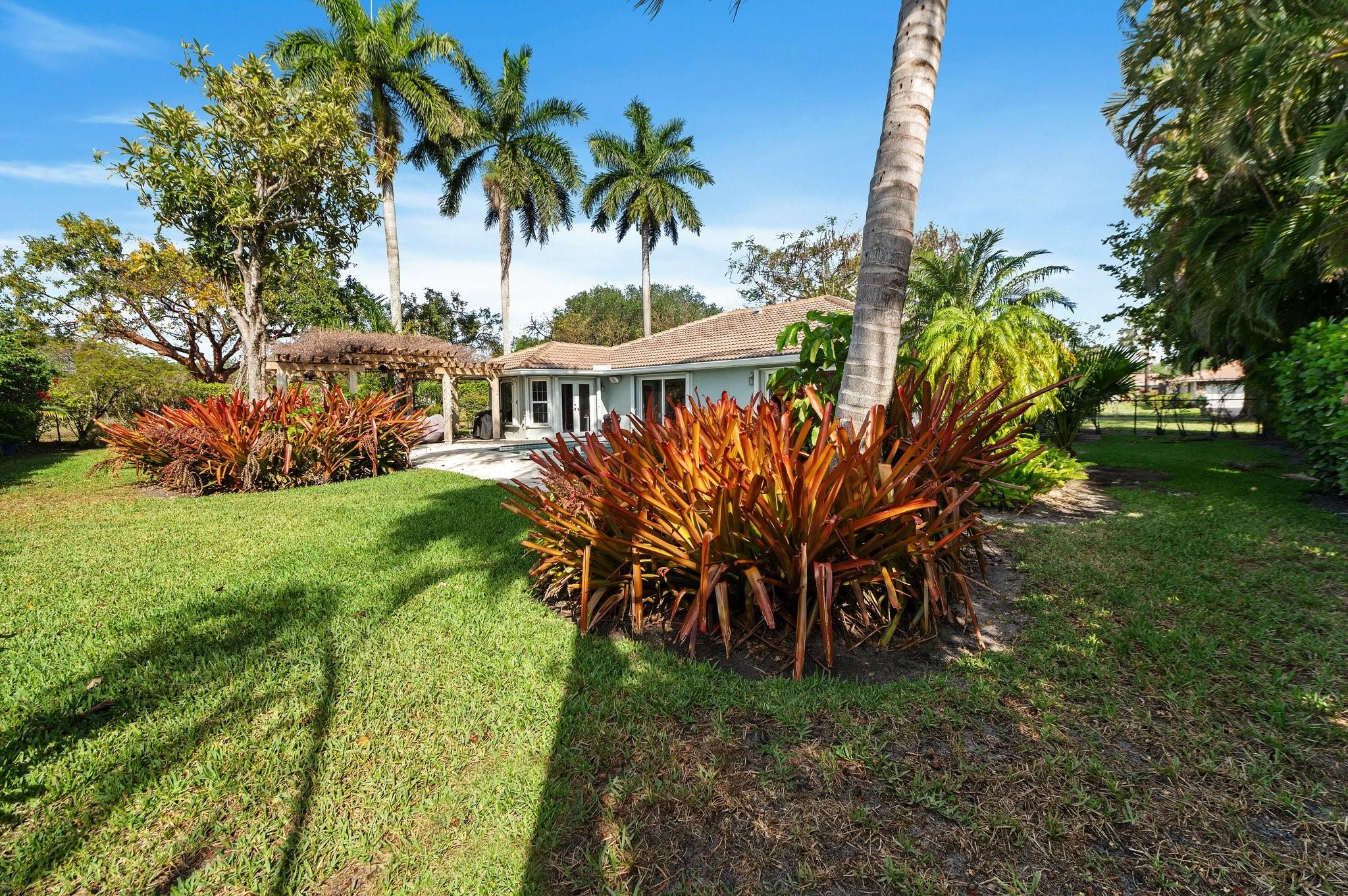 Photo for 10010 NW 11th Mnr, Coral Springs, FL 33071 - Listing #FX-10497303 10010 NW 11th Mnr, Coral Springs, FL 33071