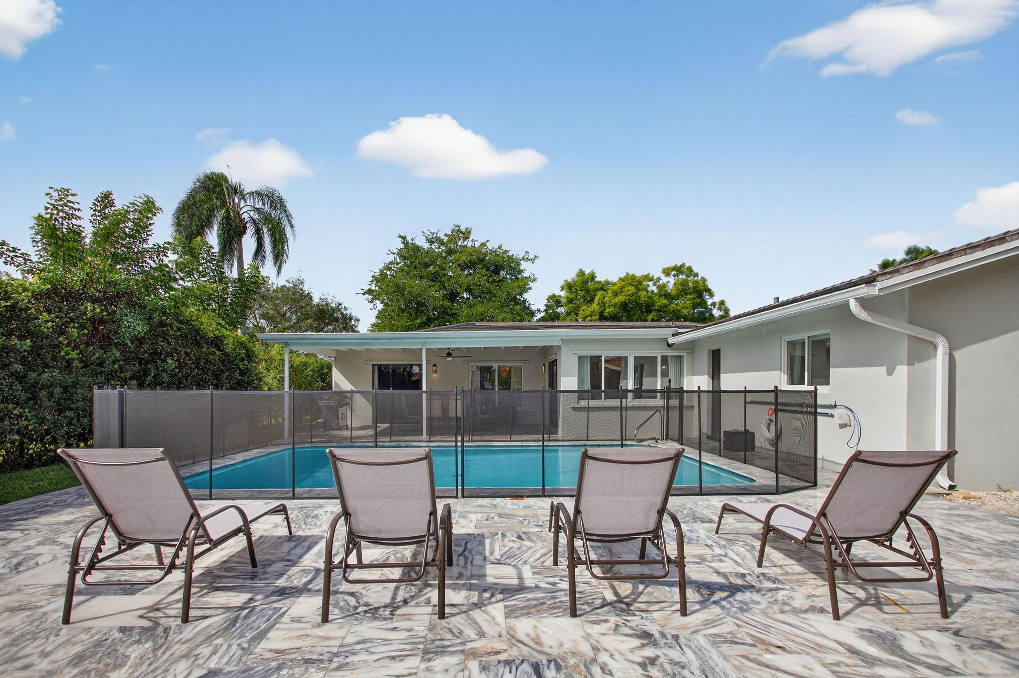 2421 NW 114th Avenue, Coral Springs, FL 33065