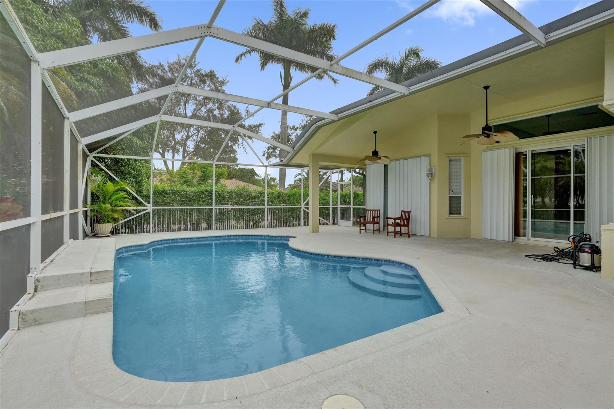 6411 NW 41st Street, Coral Springs, FL 33067