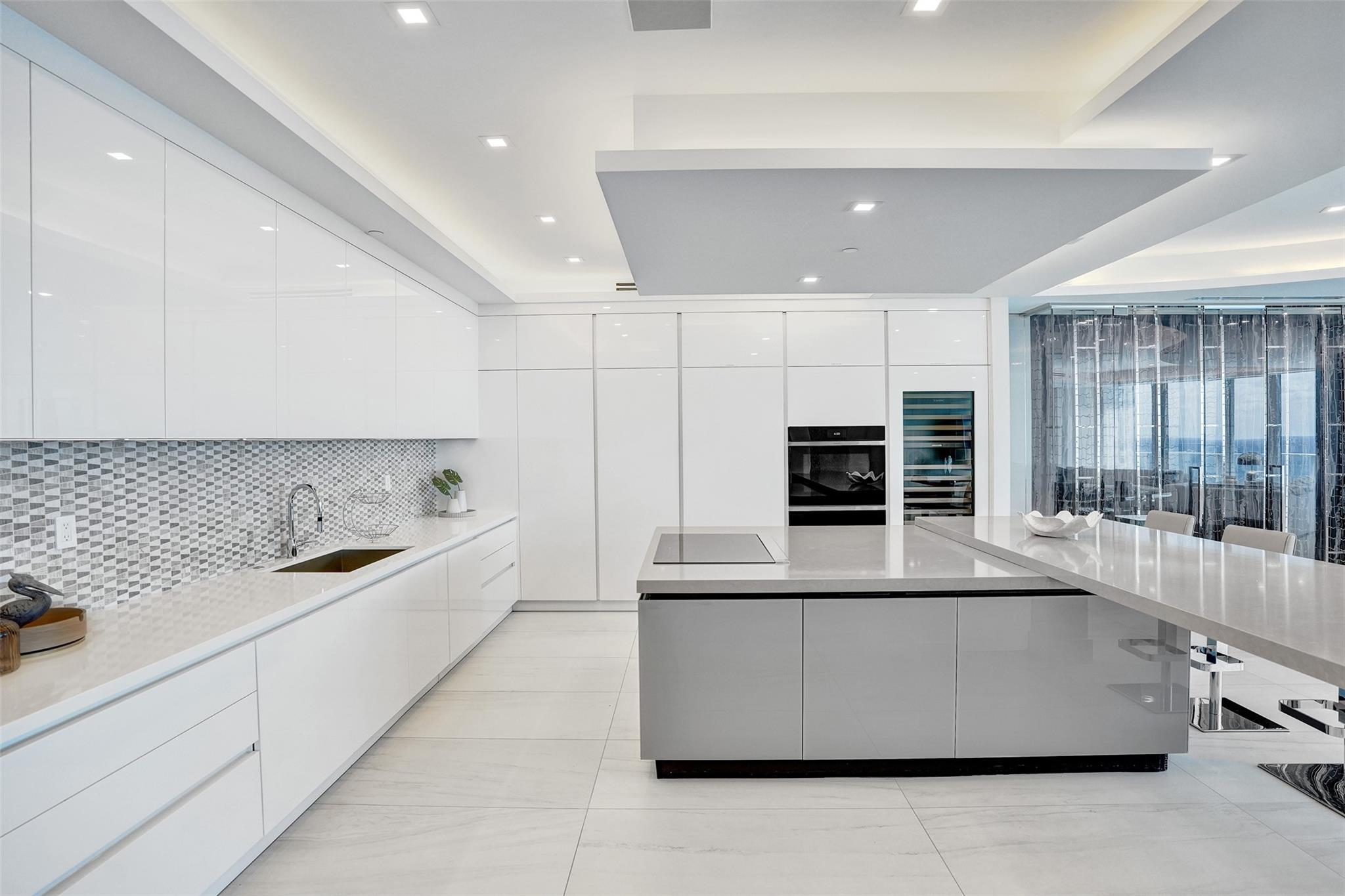 701 N Fort Lauderdale Beach Boulevard PH 1801, Fort Lauderdale, FL 33304