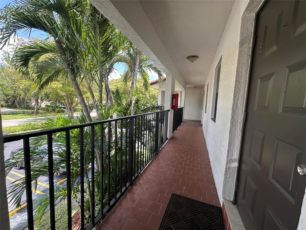11676-1169 NW 45th Street 11676-11690, Coral Springs, FL 33065