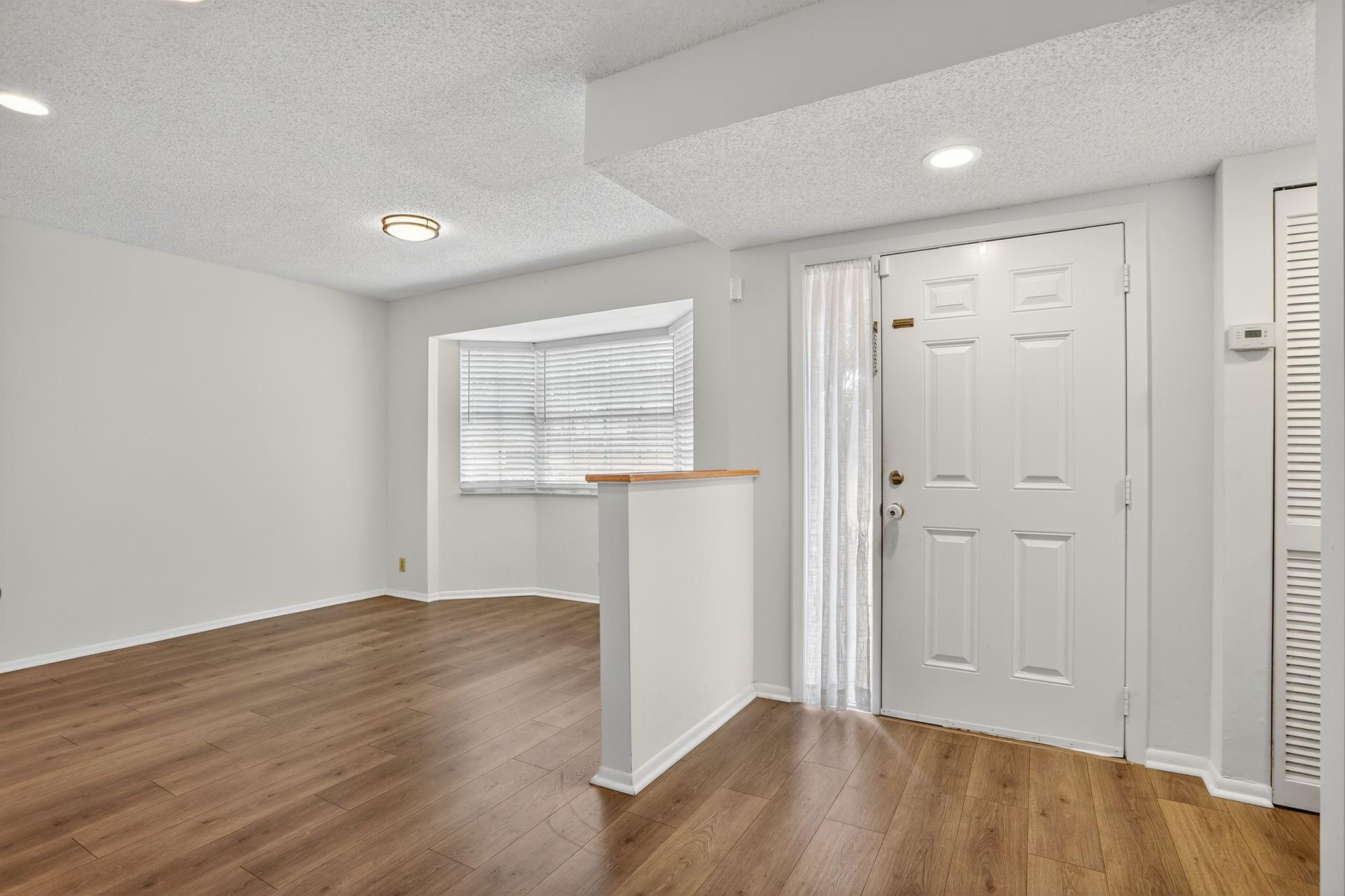 11461 Lakeview Drive 8, Coral Springs, FL 33071