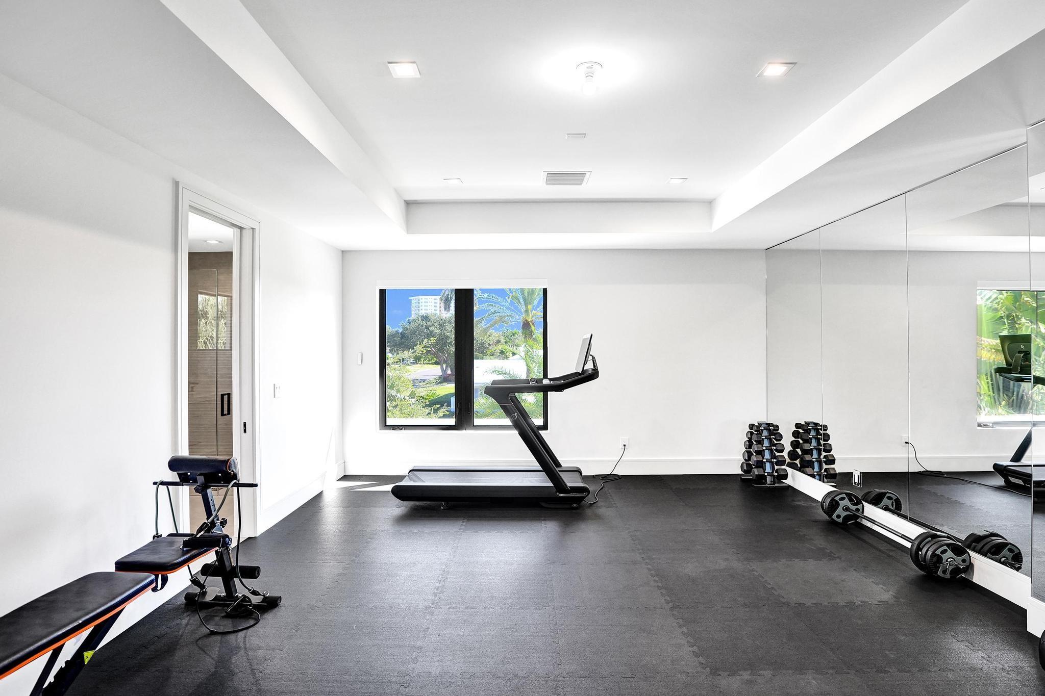 7 Seneca Road, Sea Ranch Lakes, FL 33308