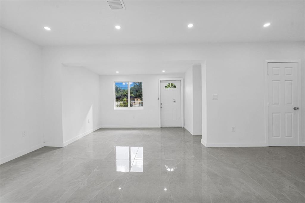 11406 NW 17th Avenue, Miami, FL 33167