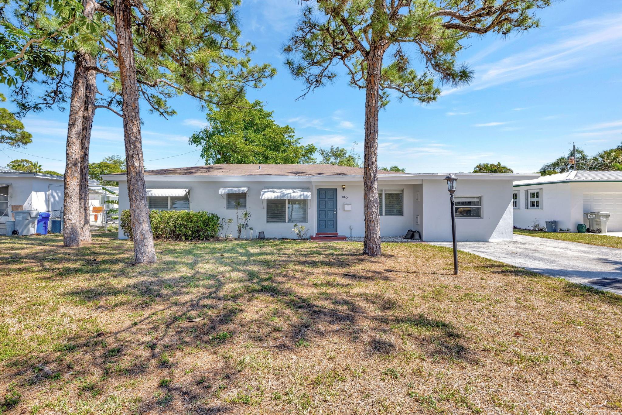 Photo for 810 SE 1st Avenue, Pompano Beach, FL 33060 - listing #FX-10483321 810 SE 1st Avenue, Pompano Beach, FL 33060