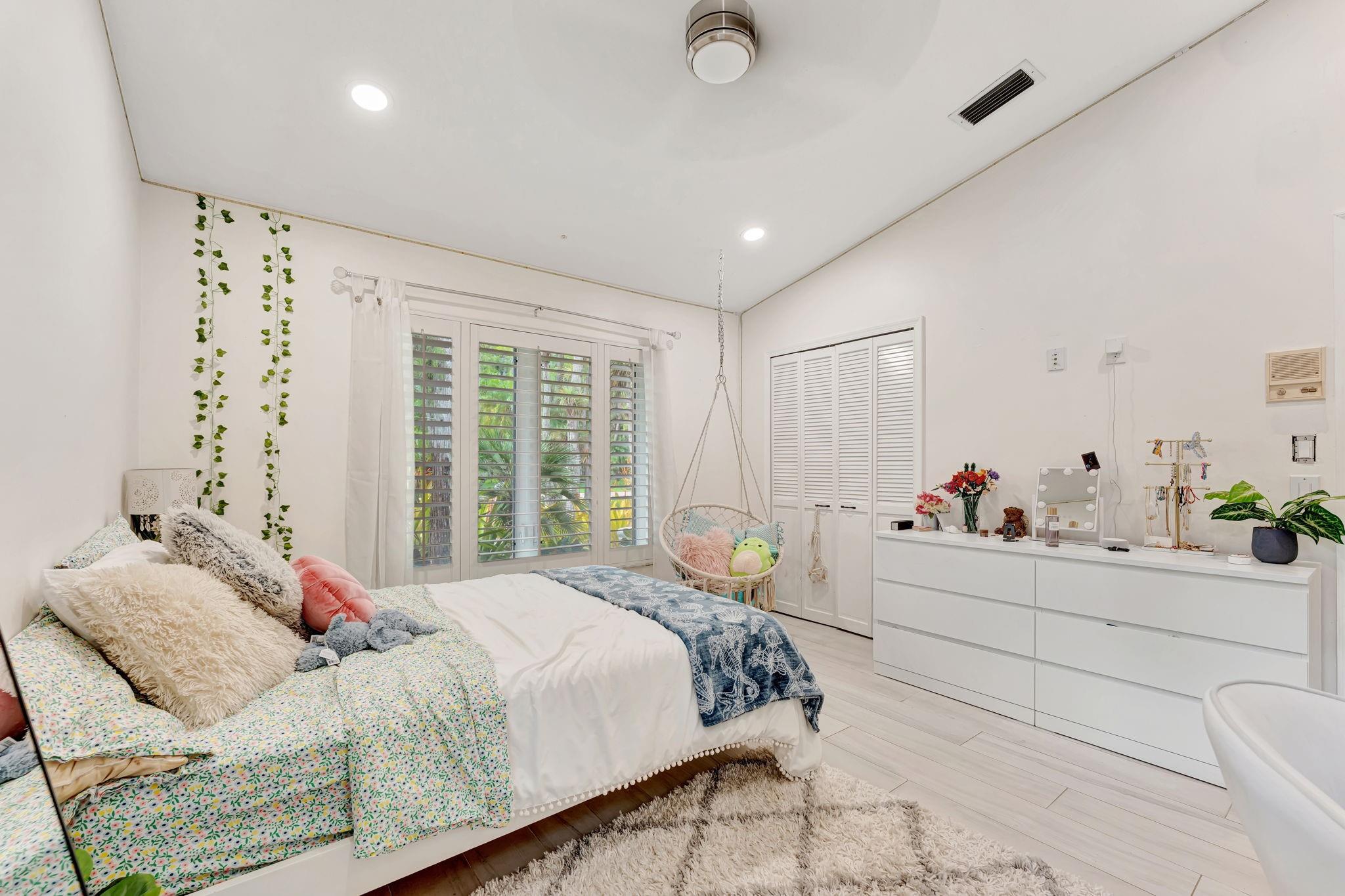 8140 NW 51st Place, Coral Springs, FL 33067