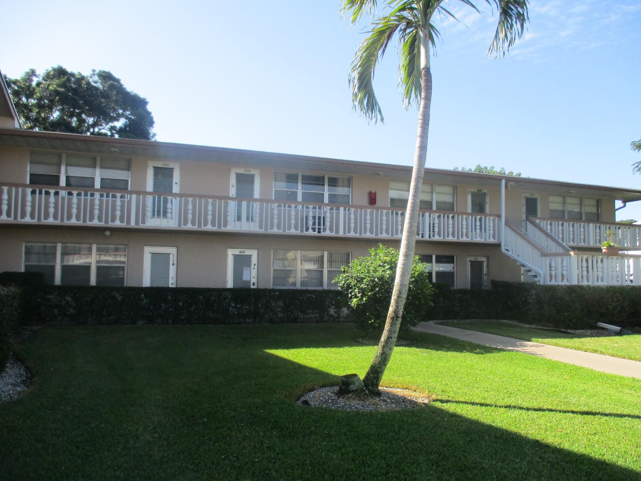 Photo for 427 Windsor, 427 427, West Palm Beach, FL 33417 - listing #FX-10537019 427 Windsor, 427 427, West Palm Beach, FL 33417