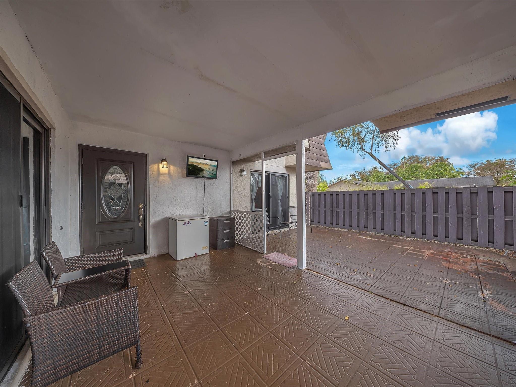 2496 NW 99th Avenue, Coral Springs, FL 33065