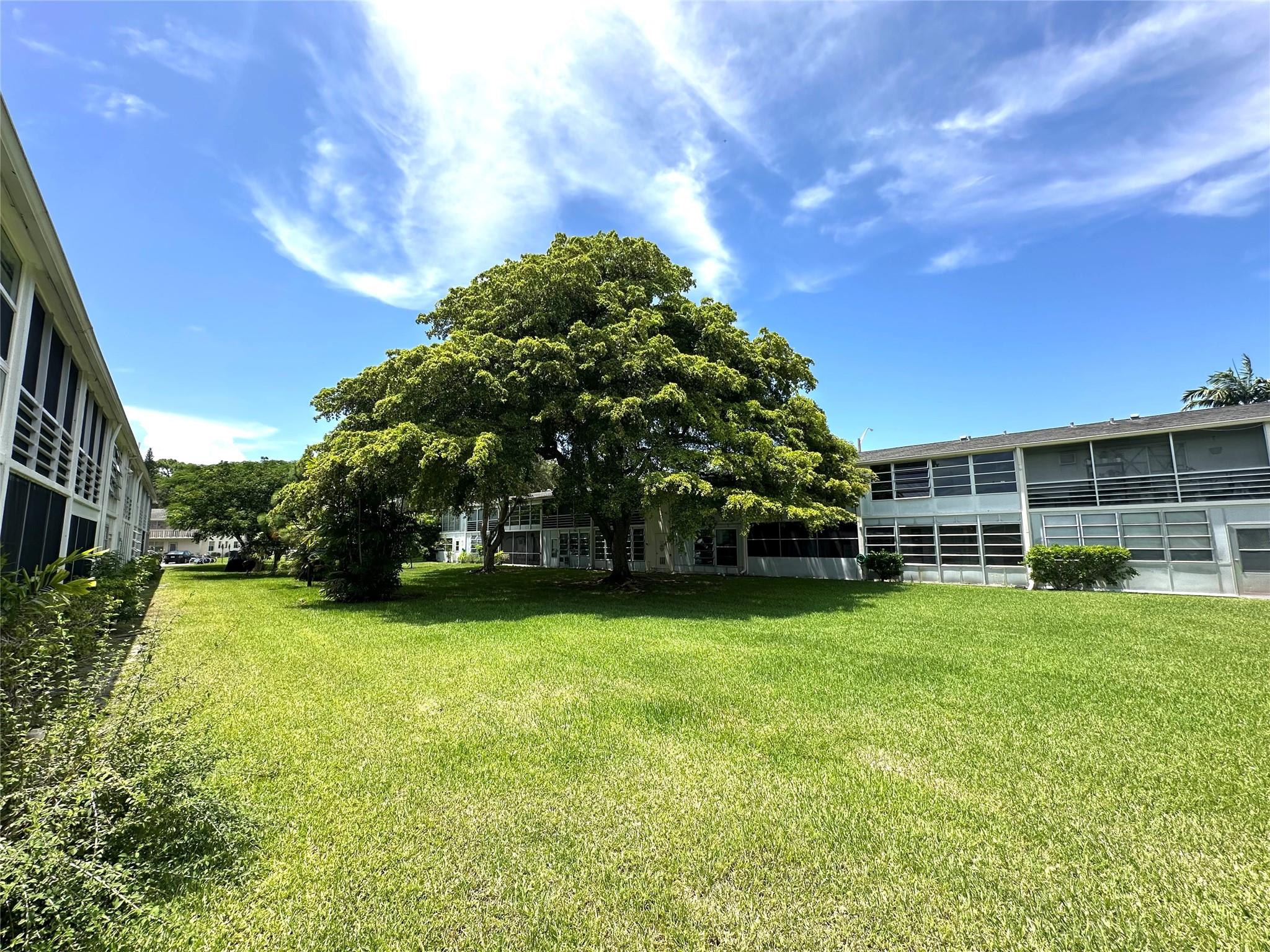 Photo for 124 Ventnor F, 124, Deerfield Beach, FL 33442 - Listing #FX-10517952 124 Ventnor F, 124, Deerfield Beach, FL 33442