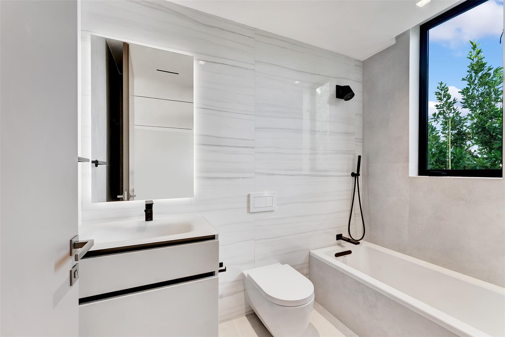 2130 S Miami Avenue, Miami, FL 33129