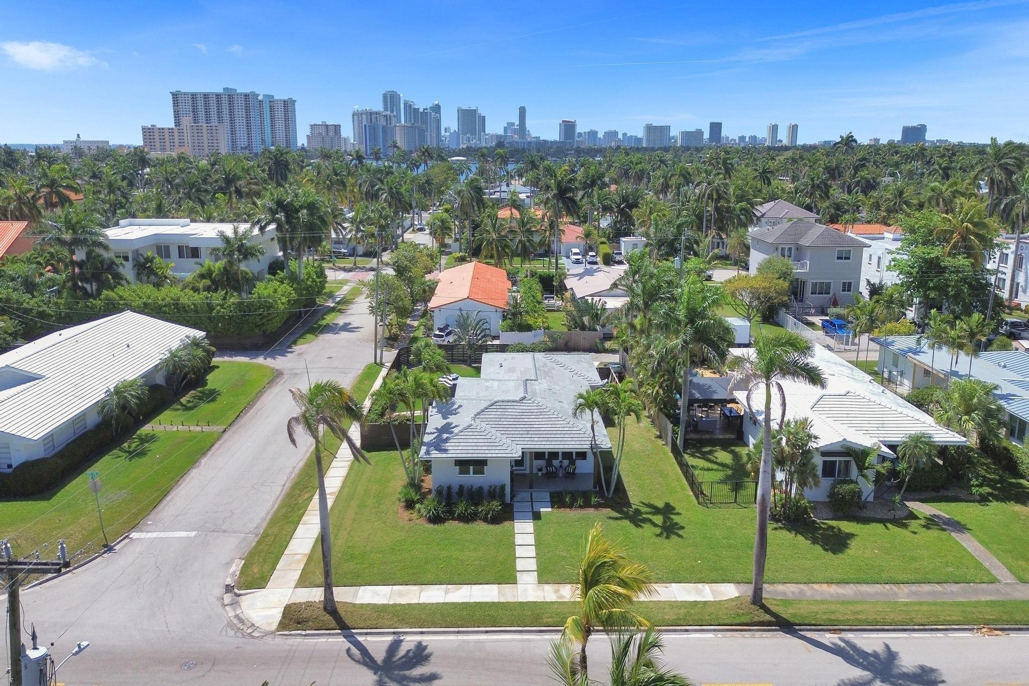 Photo for 800 Polk Street, Hollywood, FL 33019 - Listing #FX-10518579 800 Polk Street, Hollywood, FL 33019