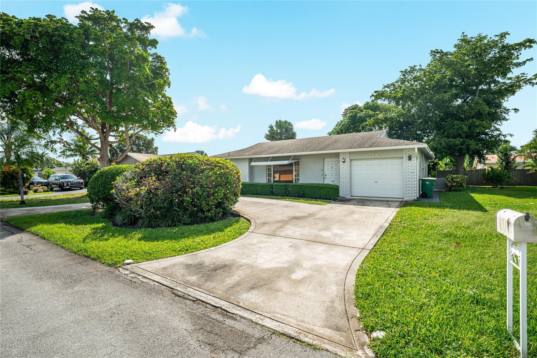 Photo for 9608 NW 67th Street, Tamarac, FL 33321 - listing #FX-10533949 9608 NW 67th Street, Tamarac, FL 33321