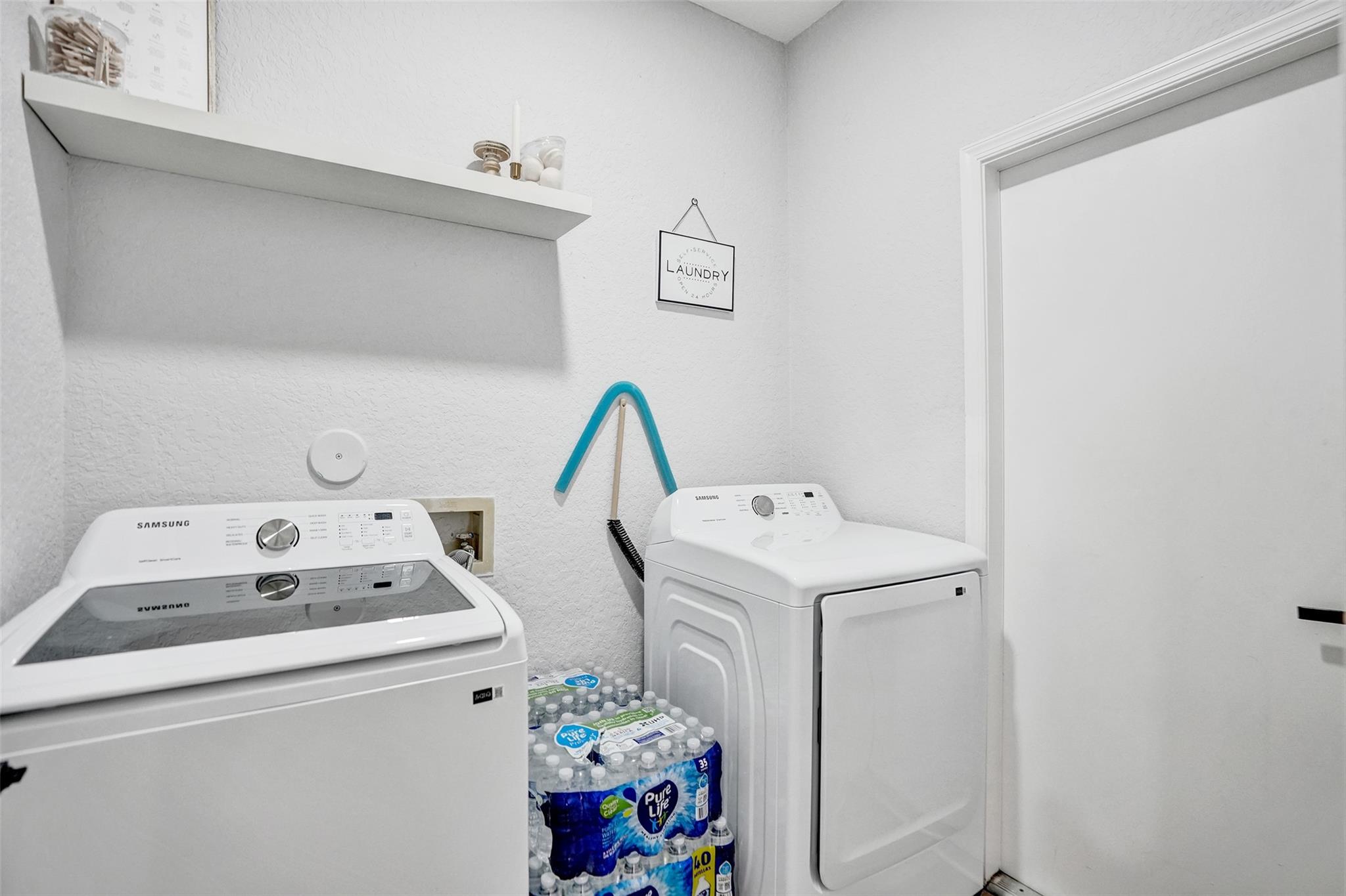 9814 NW 1st Mnr, Coral Springs, FL 33071