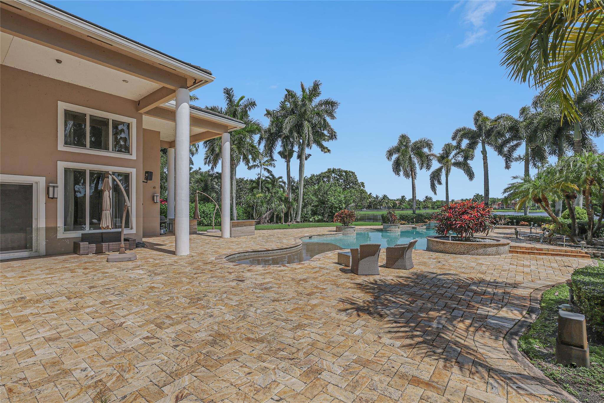 Photo for 10792 Pine Lodge Trail, Davie, FL 33328 - Listing #FX-10511577 10792 Pine Lodge Trail, Davie, FL 33328