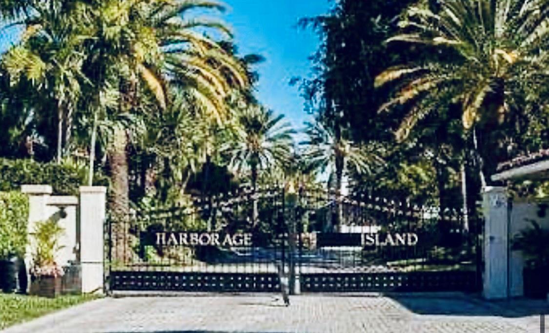 8 Harborage, Fort Lauderdale, FL 33316