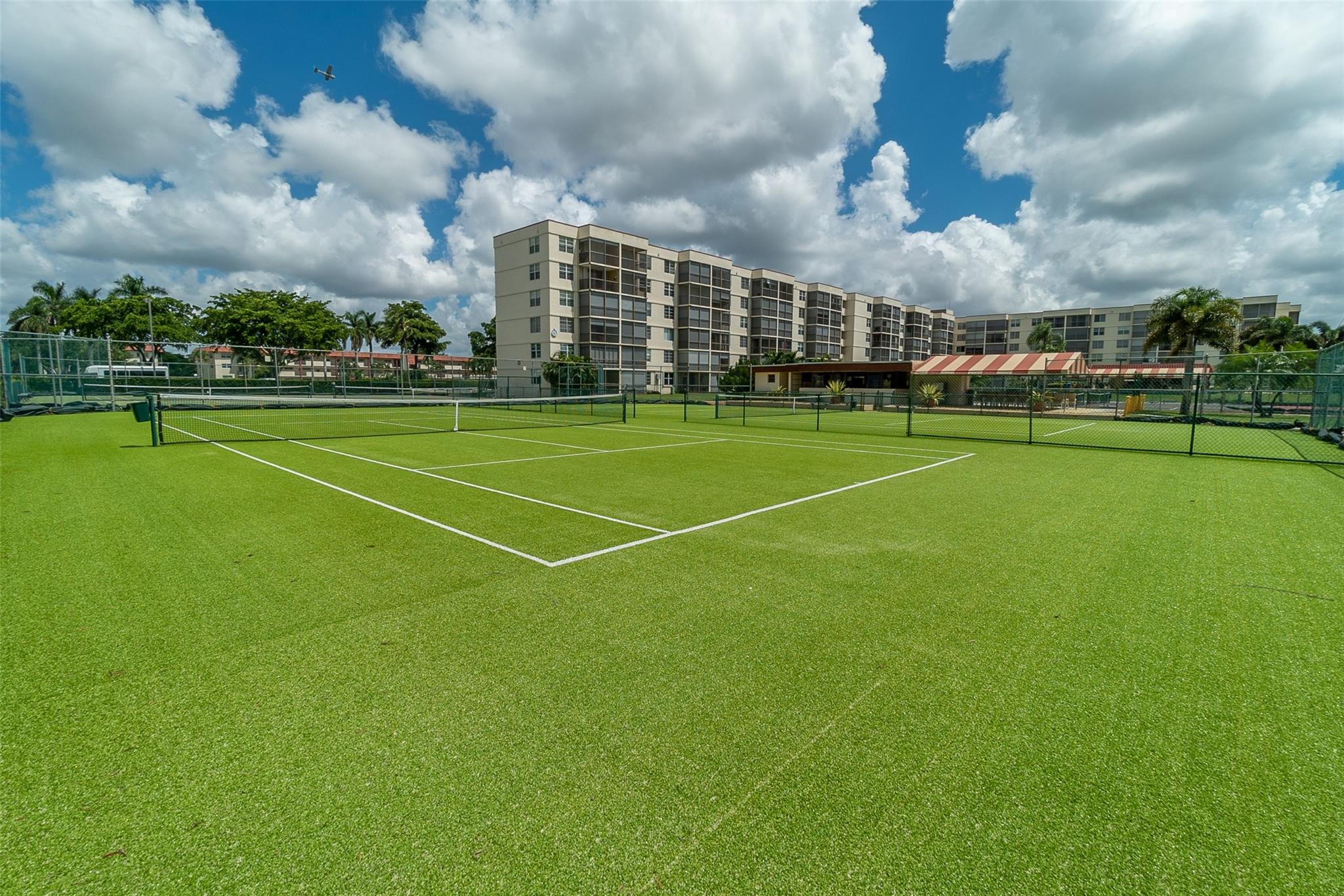 Photo for 8900 Washington Boulevard, 506B, Pembroke Pines, FL 33025 - Listing #FX-10484168 8900 Washington Boulevard, 506B, Pembroke Pines, FL 33025