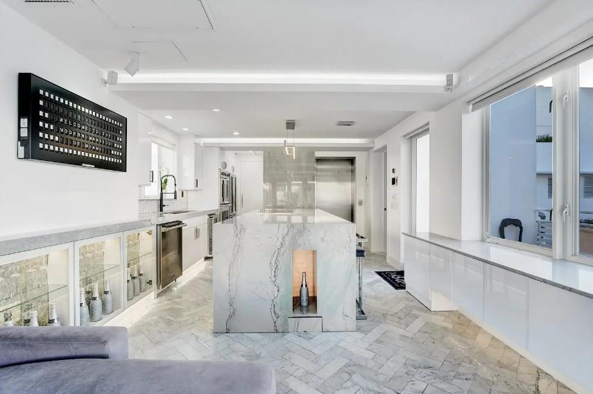 124 11th Street, Miami Beach, FL 33139