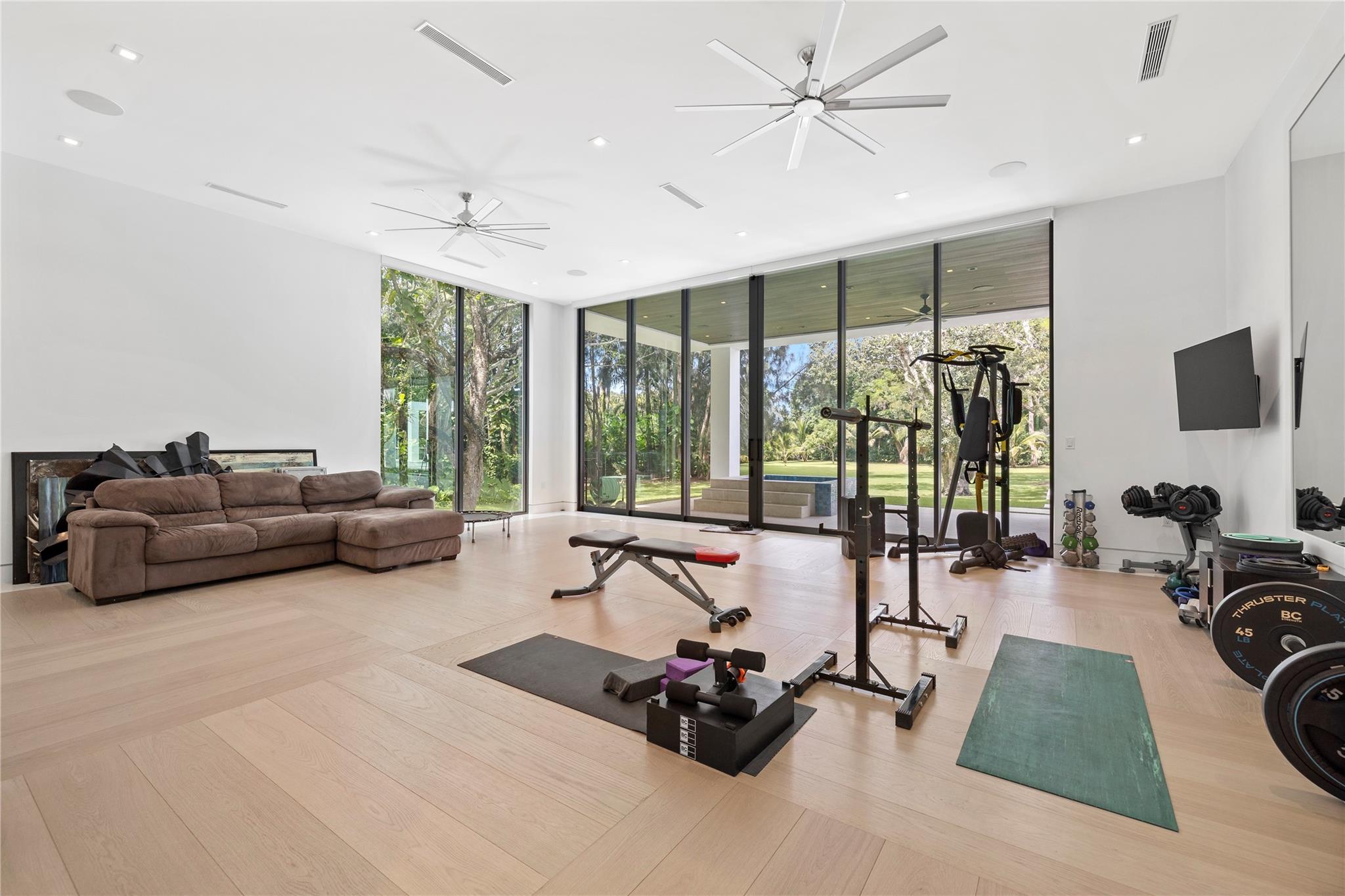 #1 -1st Floor Overlooking Pool