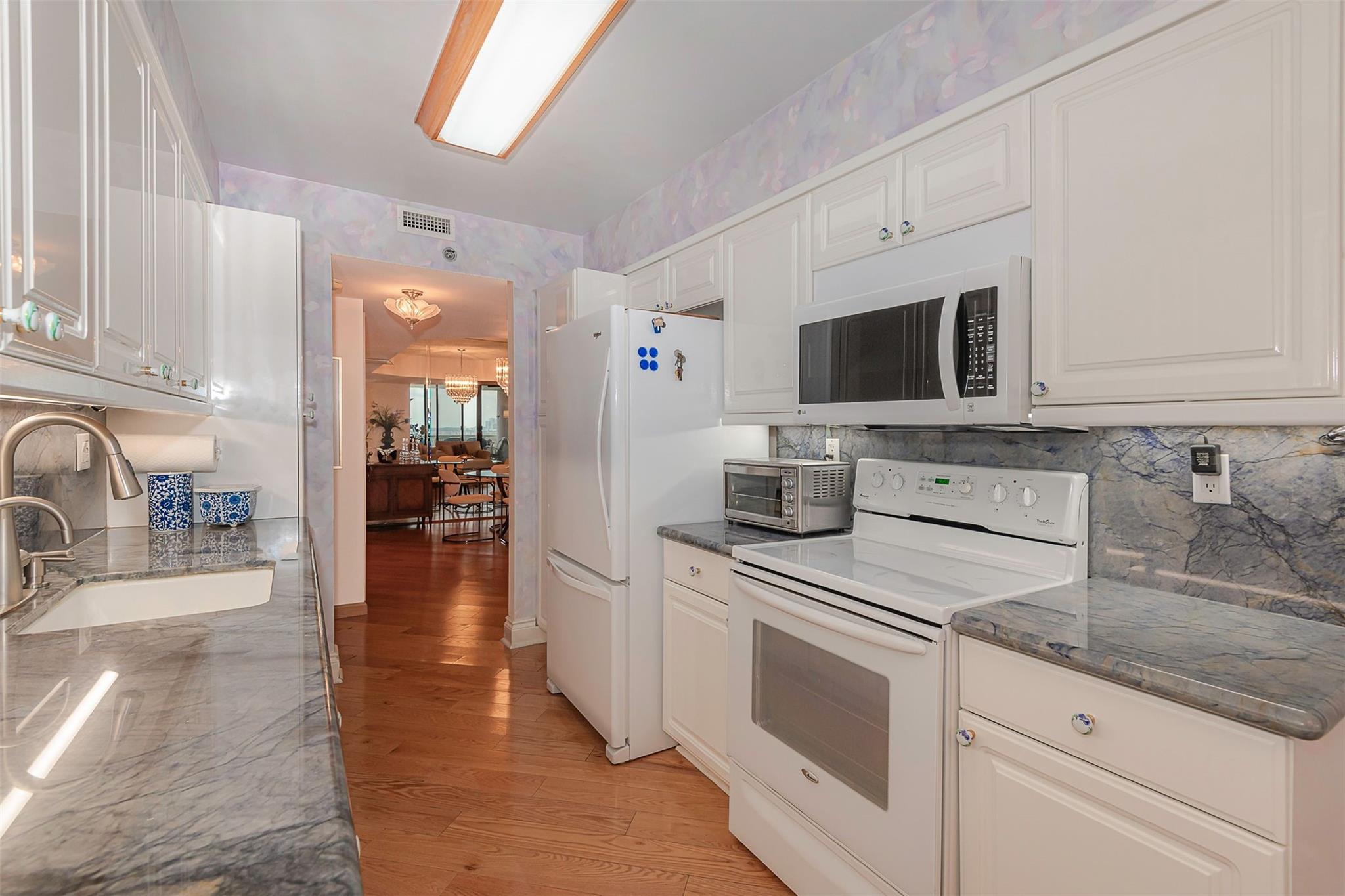 Photo for 3598 Yacht Club Drive, 1402, Miami, FL 33180 - Listing #FX-10491144 3598 Yacht Club Drive, 1402, Miami, FL 33180