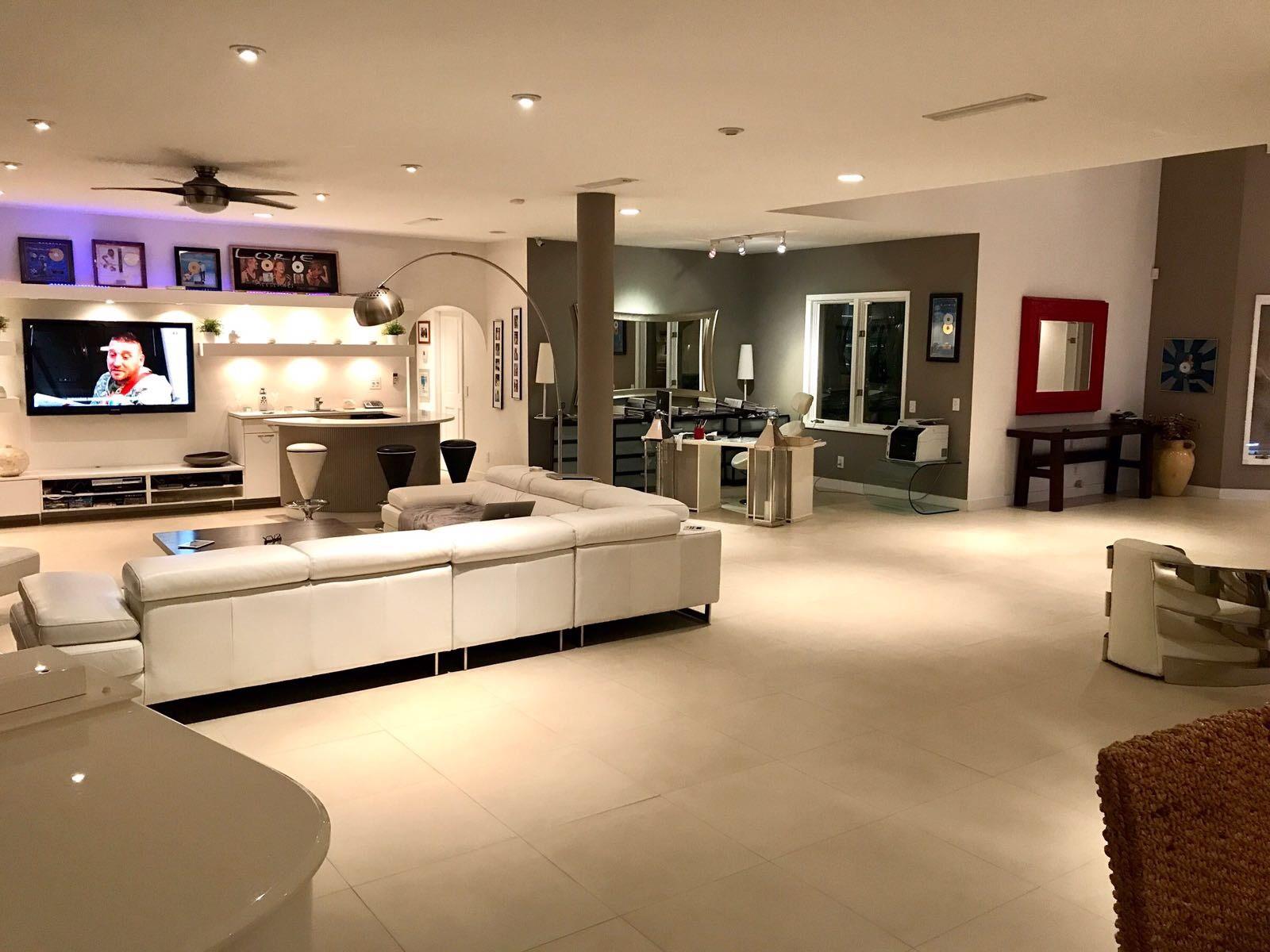 185 Palm Avenue, Miami Beach, FL 33139