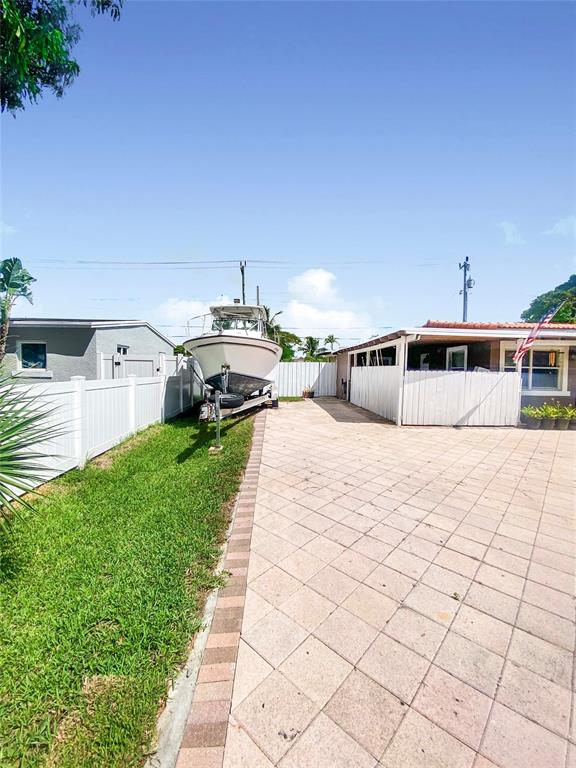 Photo for 1333 NE 25 Street, Pompano Beach, FL 33064 - Listing #FX-10409485 1333 NE 25 Street, Pompano Beach, FL 33064