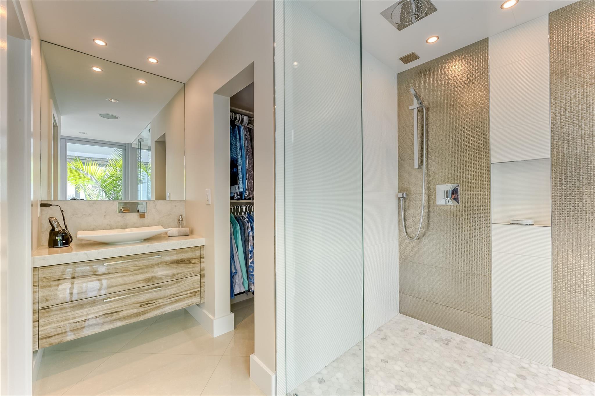 2200 Inlet Drive, Fort Lauderdale, FL 33316