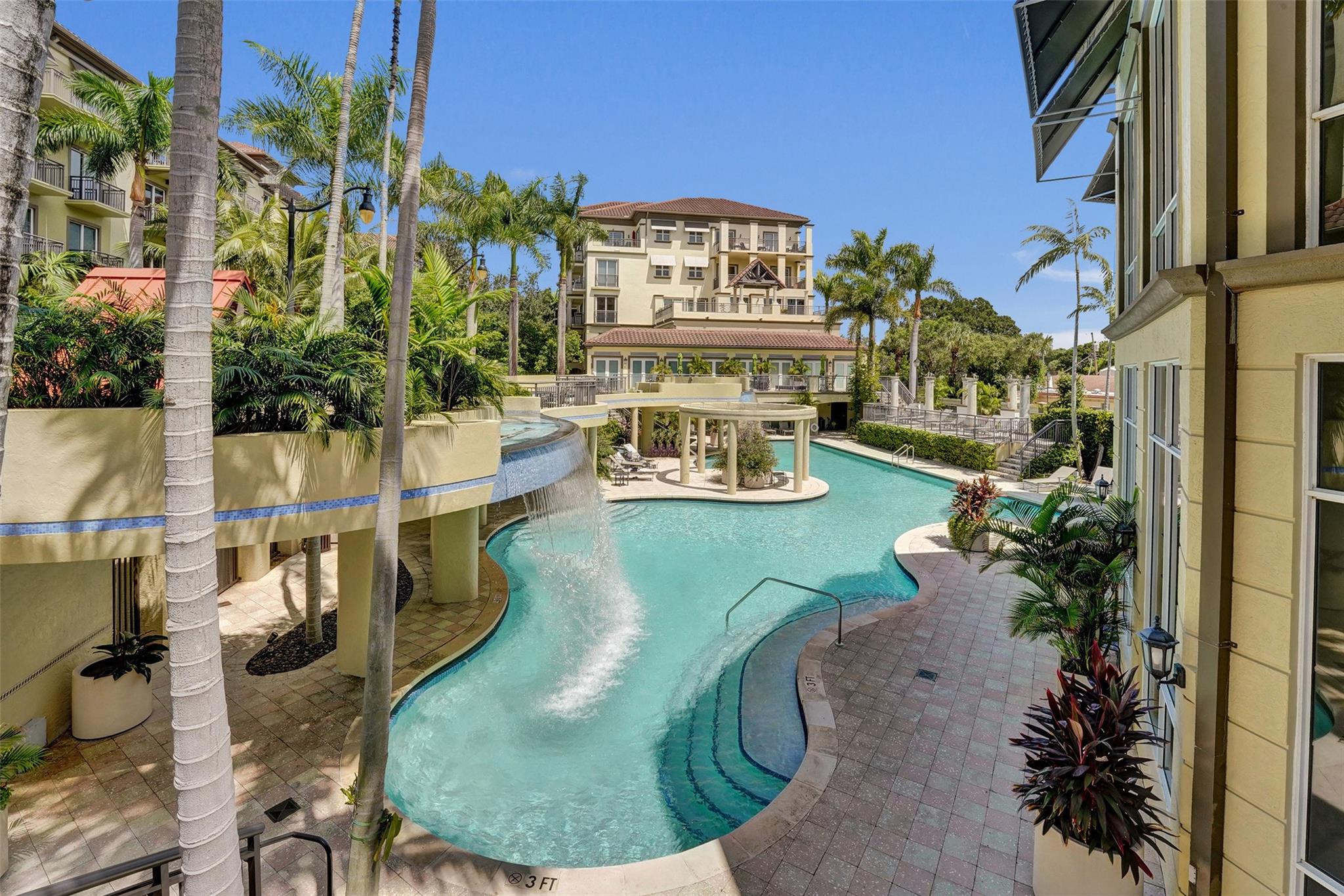 Photo for 2601 NE 14th Avenue 401, Wilton Manors, FL 33334 - listing #FX-10554190 2601 NE 14th Avenue 401, Wilton Manors, FL 33334