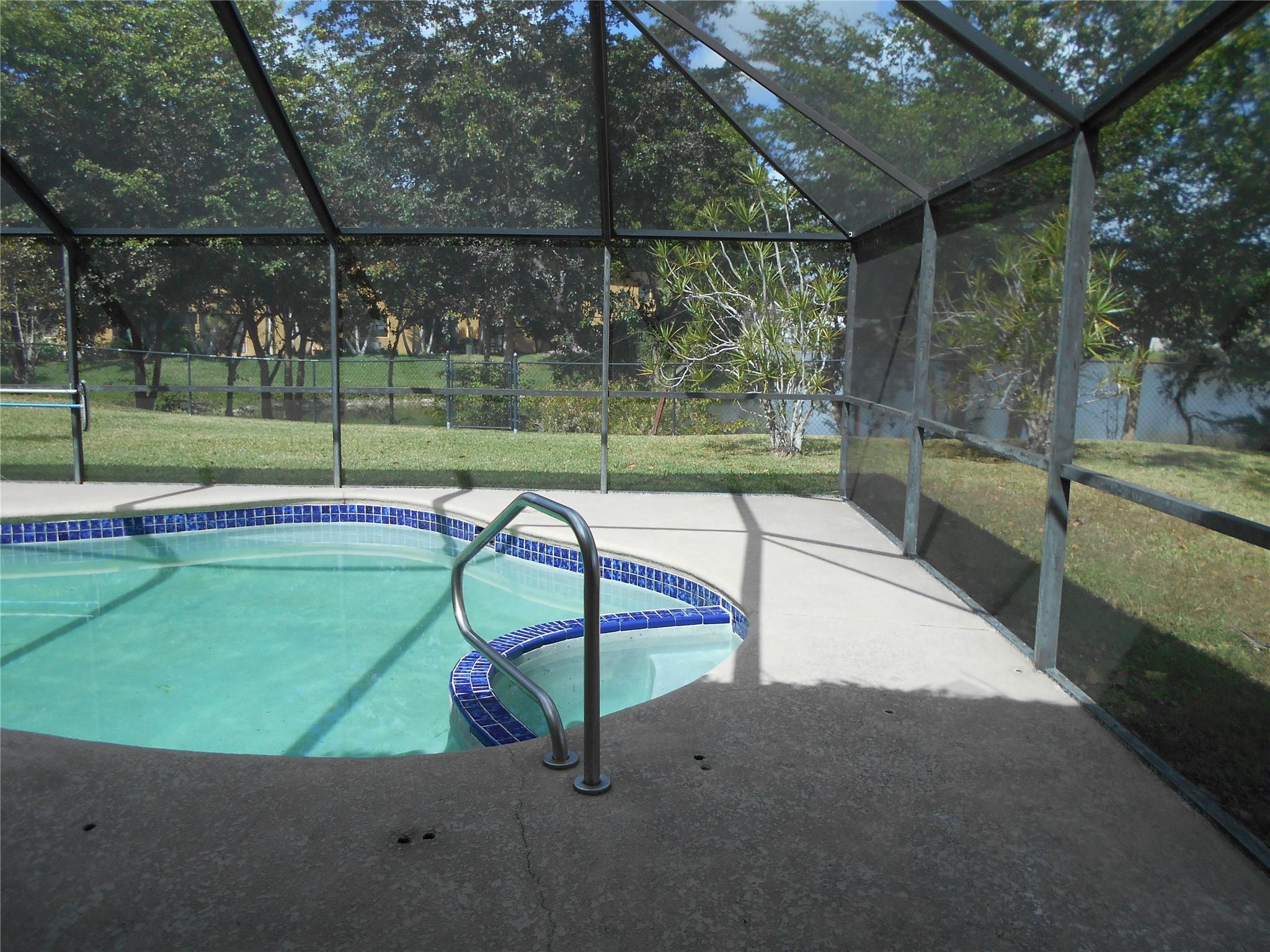 3980 NW 114th Avenue, Coral Springs, FL 33065