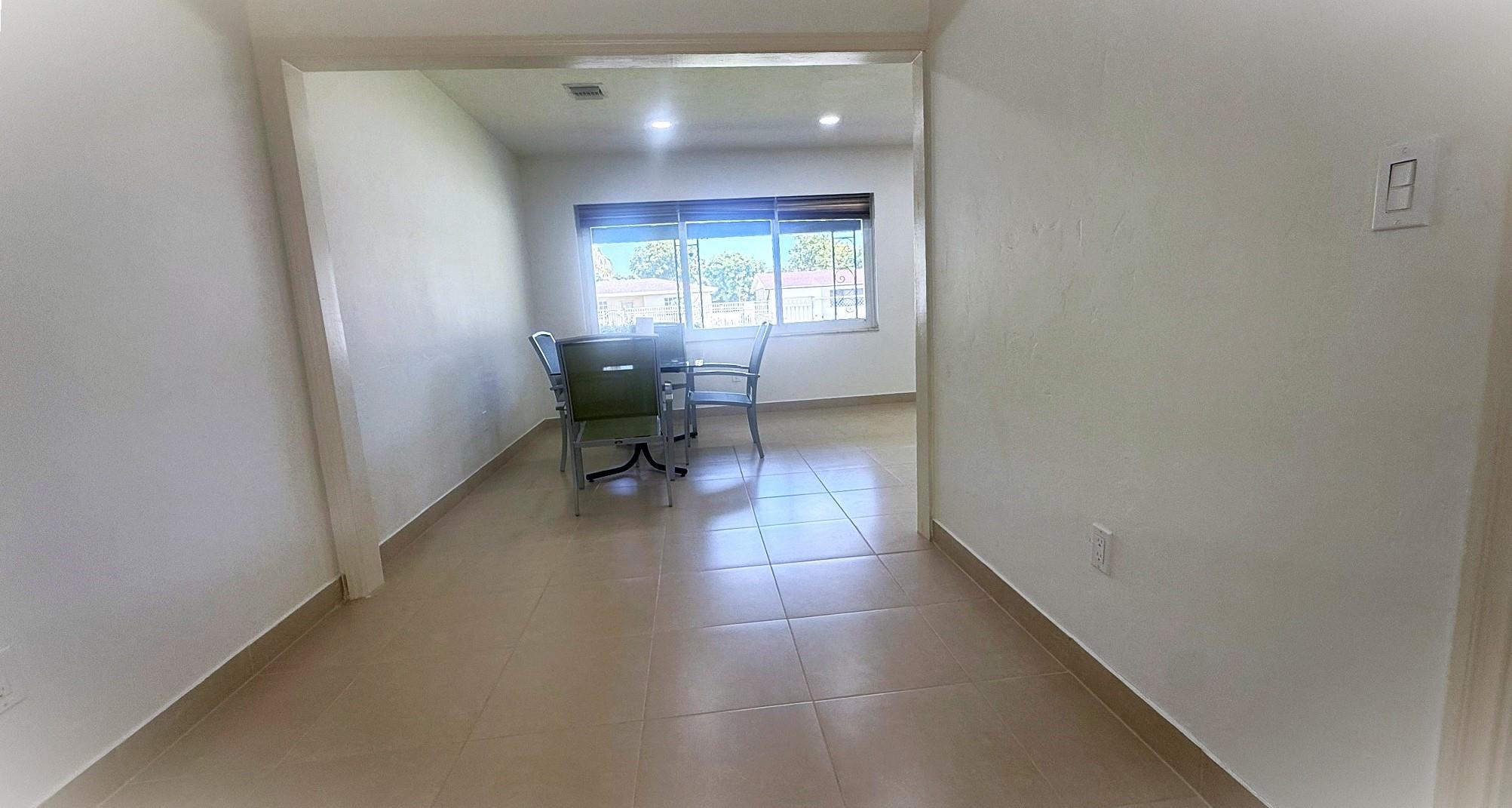 11718 NW 1st Avenue, Miami, FL 33168