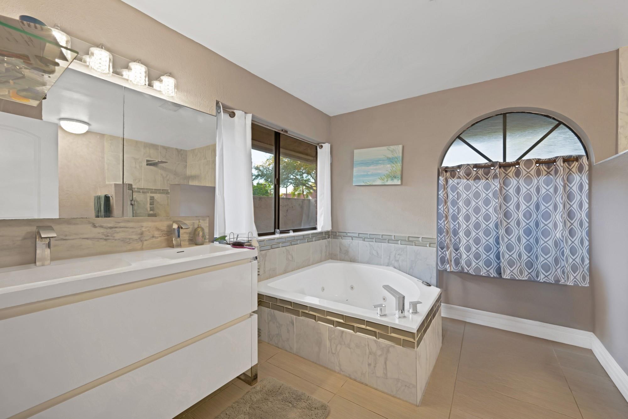 8622 NW 49th Drive, Coral Springs, FL 33067