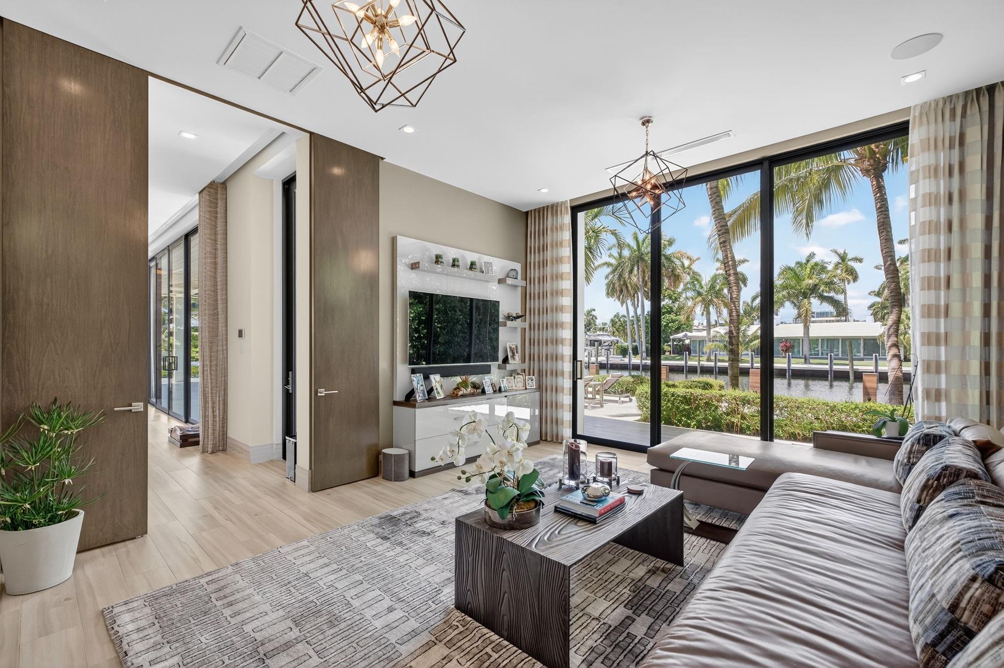 1 Royal Palm Drive, Fort Lauderdale, FL 33301