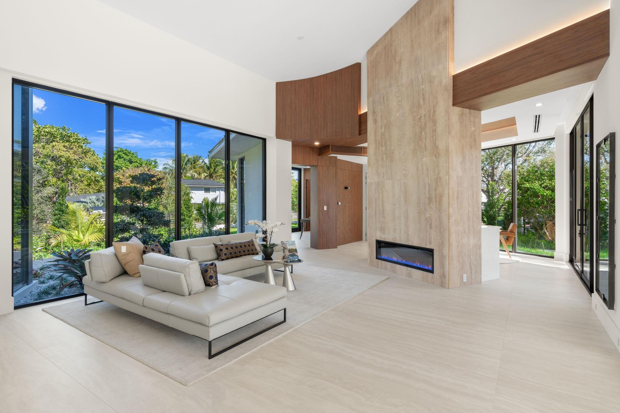 2035 Intracoastal Drive, Fort Lauderdale, FL 33305