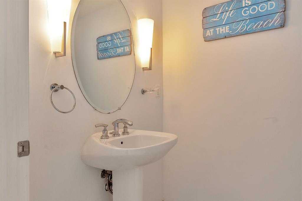 Photo for 1200 Holiday Drive, 406, Fort Lauderdale, FL 33316 - Listing #FX-10423172 1200 Holiday Drive, 406, Fort Lauderdale, FL 33316