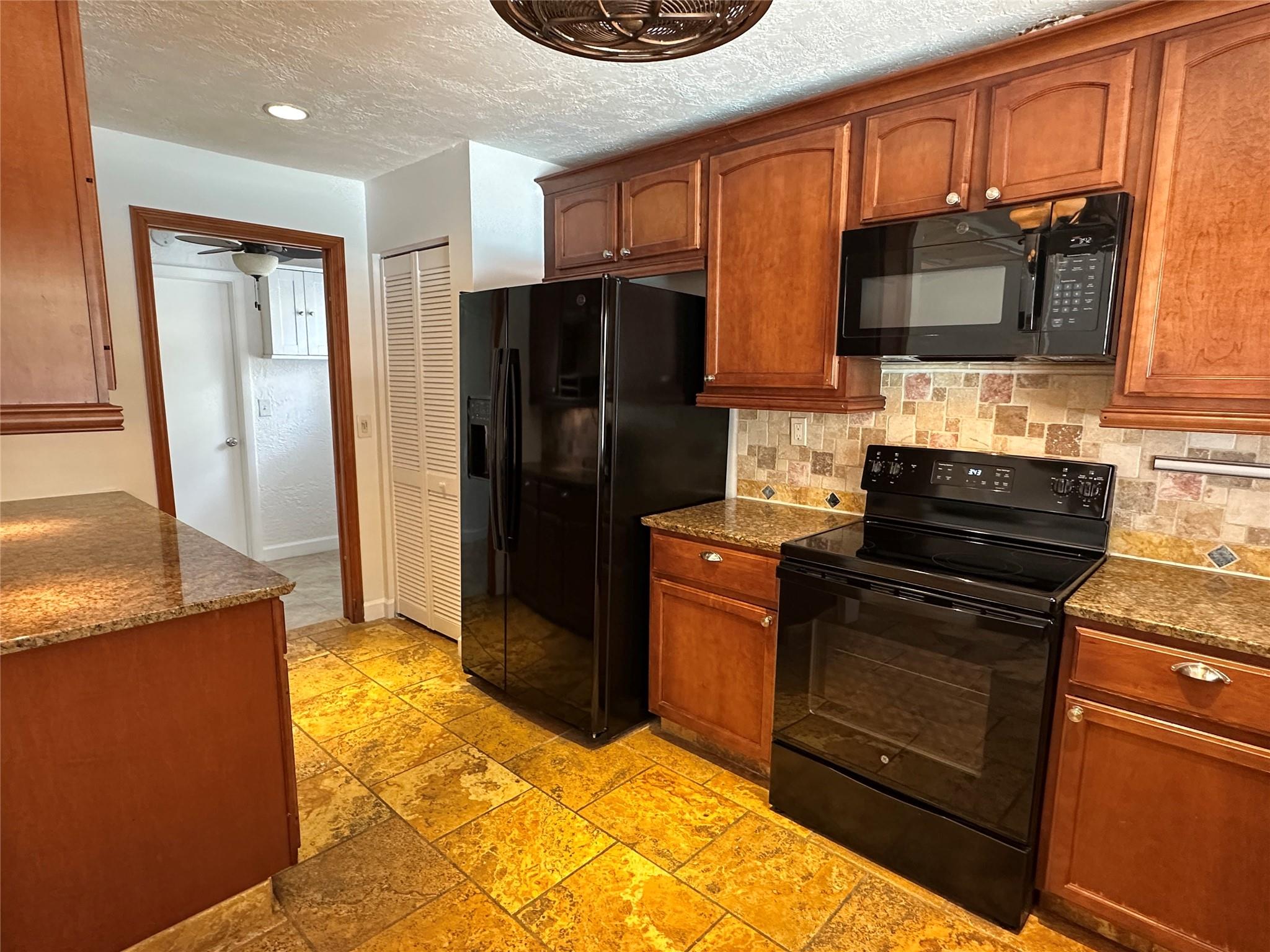 364 NW 107th Terrace, Coral Springs, FL 33071