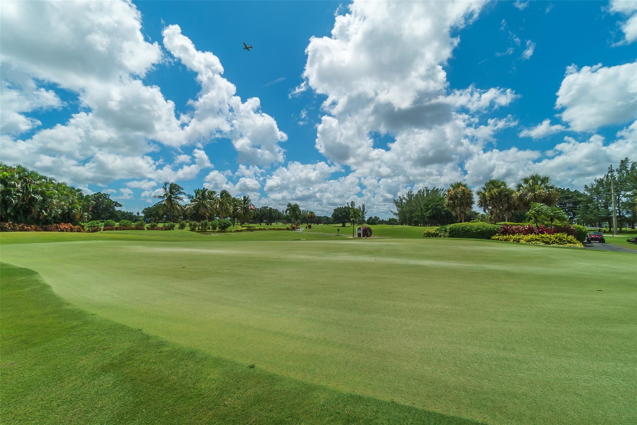 Photo for 8900 Washington Boulevard, 506B, Pembroke Pines, FL 33025 - Listing #FX-10484168 8900 Washington Boulevard, 506B, Pembroke Pines, FL 33025