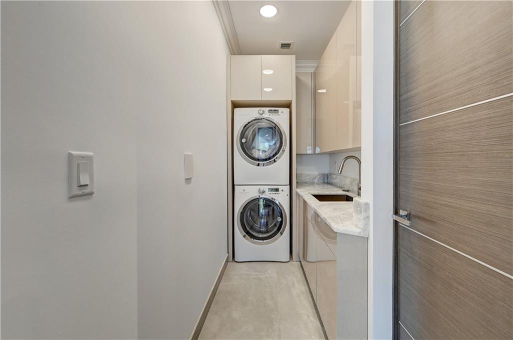 2900 NE 8 Avenue, Boca Raton, FL 33431