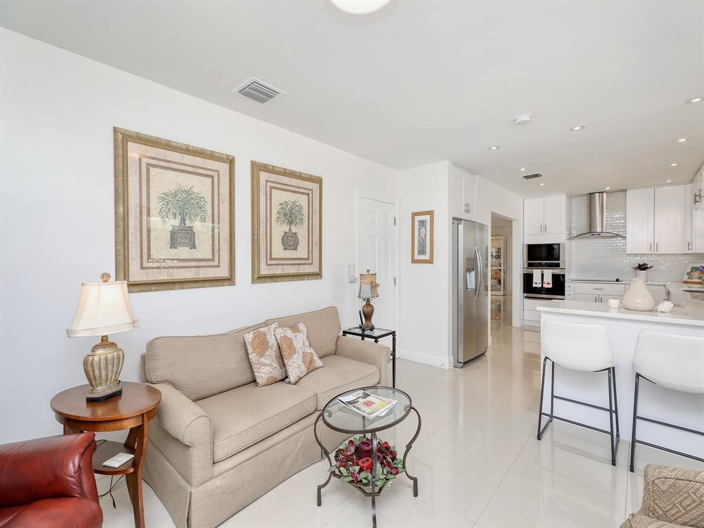 Photo for 4031 NE 17th Terrace, Oakland Park, FL 33334 - Listing #FX-10437186 4031 NE 17th Terrace, Oakland Park, FL 33334