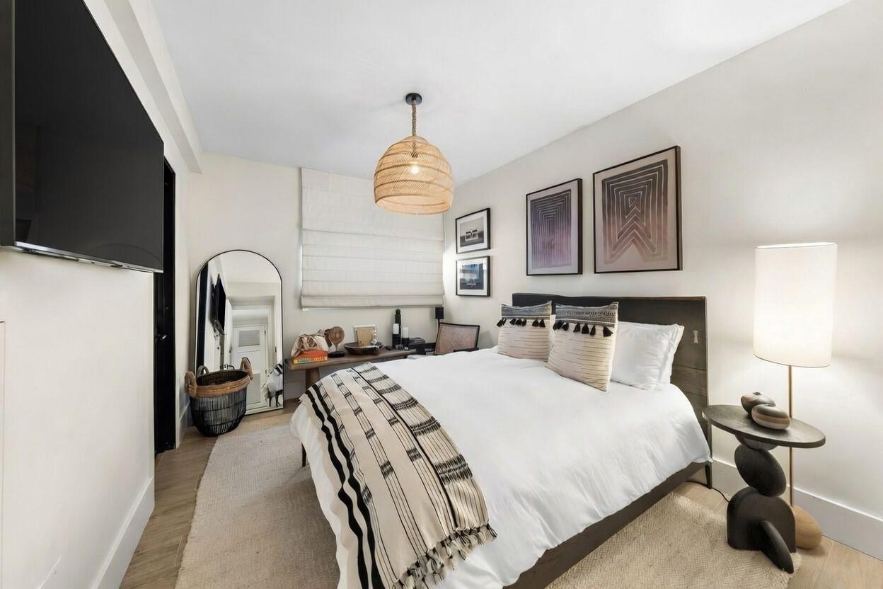 2765 Brickell Court, Miami, FL 33129