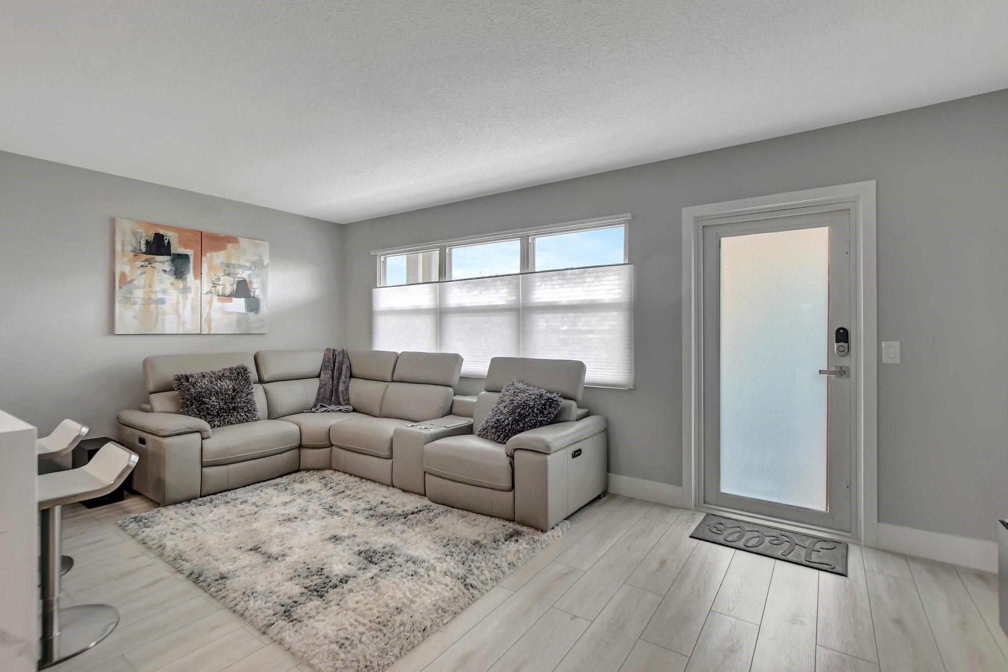 Photo for 3107 Cambridge E, 3107, Deerfield Beach, FL 33442 - Listing #FX-10479052 3107 Cambridge E, 3107, Deerfield Beach, FL 33442