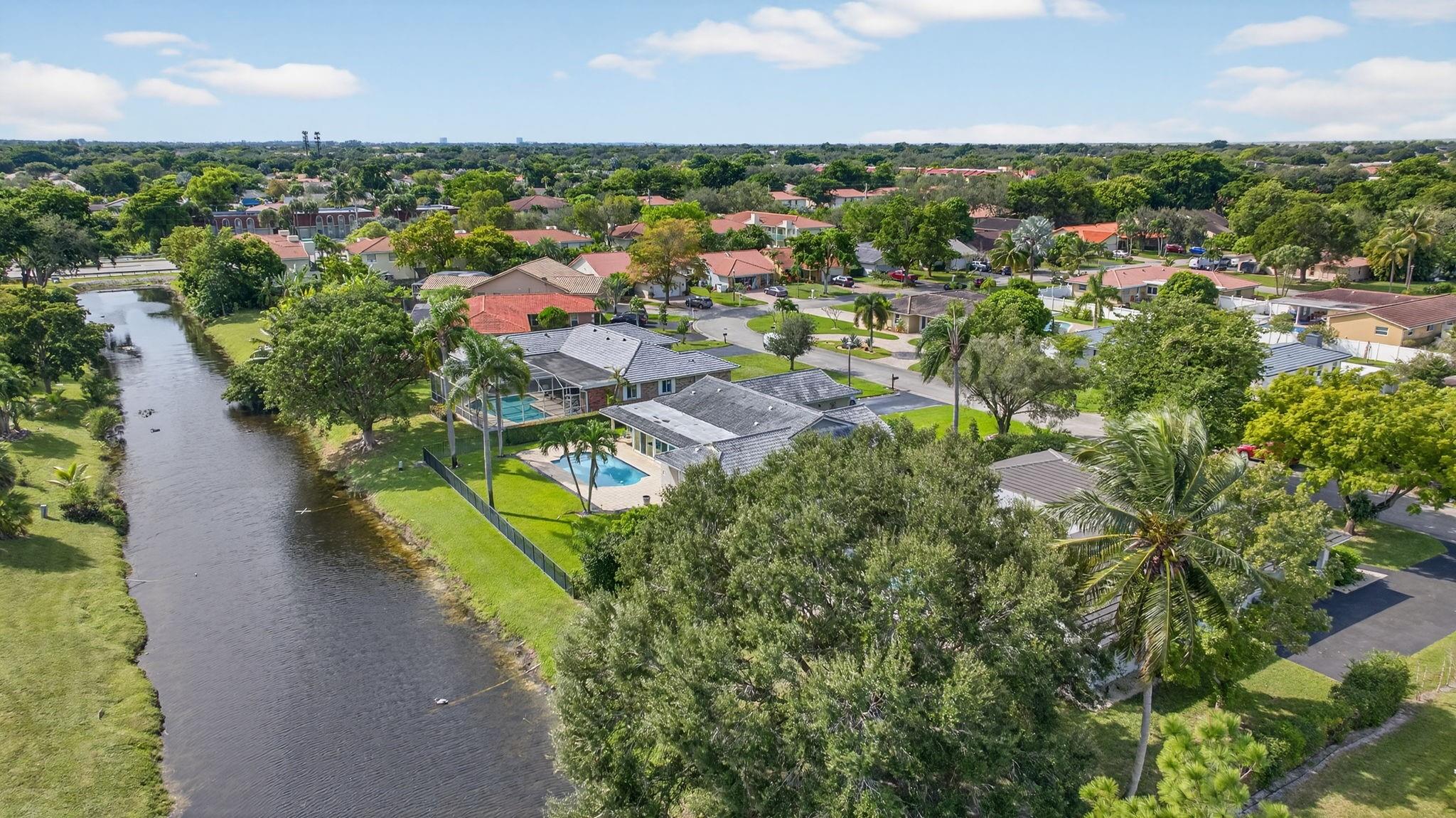 2421 NW 114th Avenue, Coral Springs, FL 33065